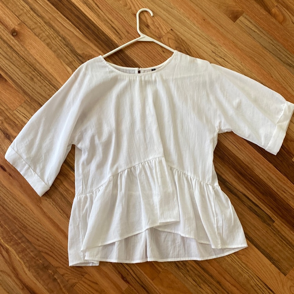 White High-low Hem Top